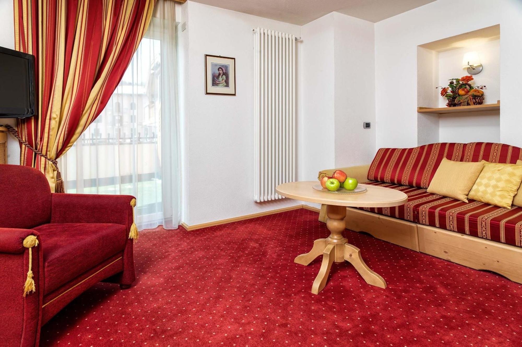 Leading Relax Maria Hotel 4*